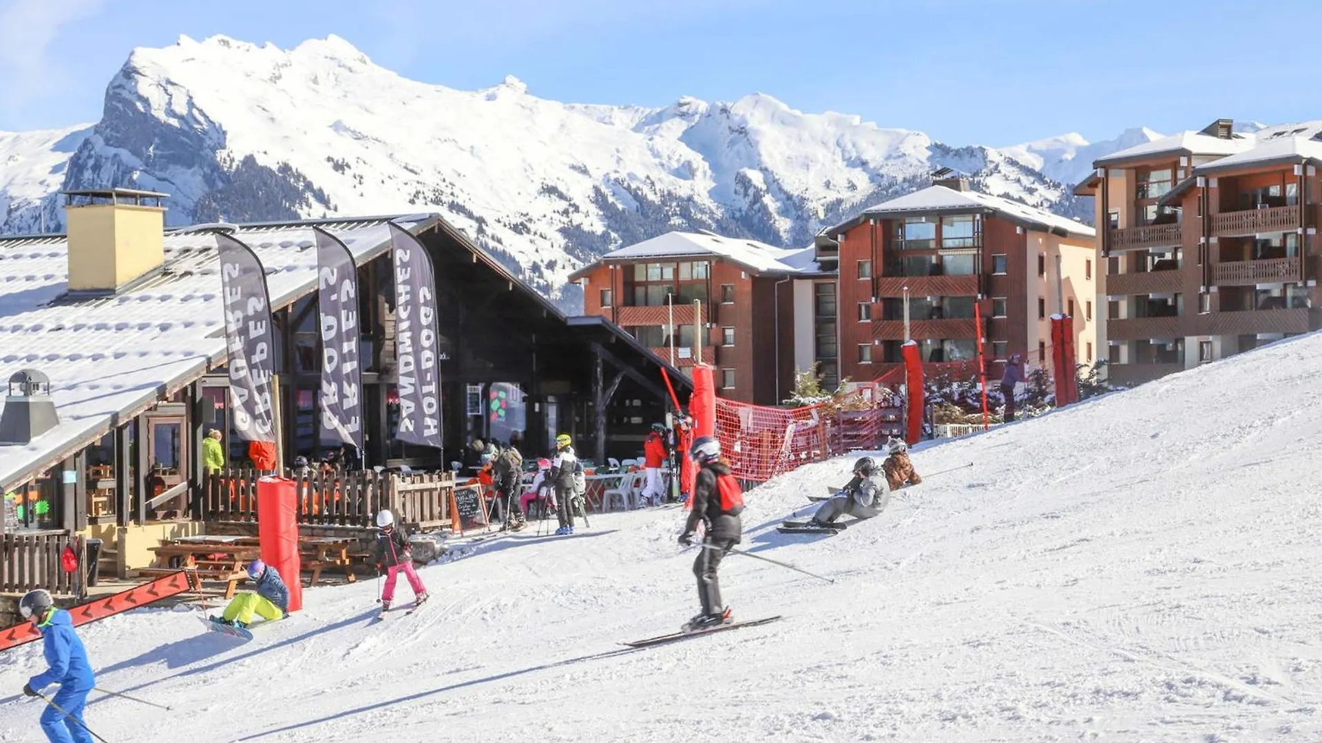 Charmant Apt 6-7 Pers. Au Pied Des Pistes Avec Balcon Et Parking A Morillon 1100 - Fr-1-642-44 0*,  Frankreich